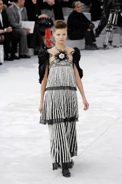 Look 48